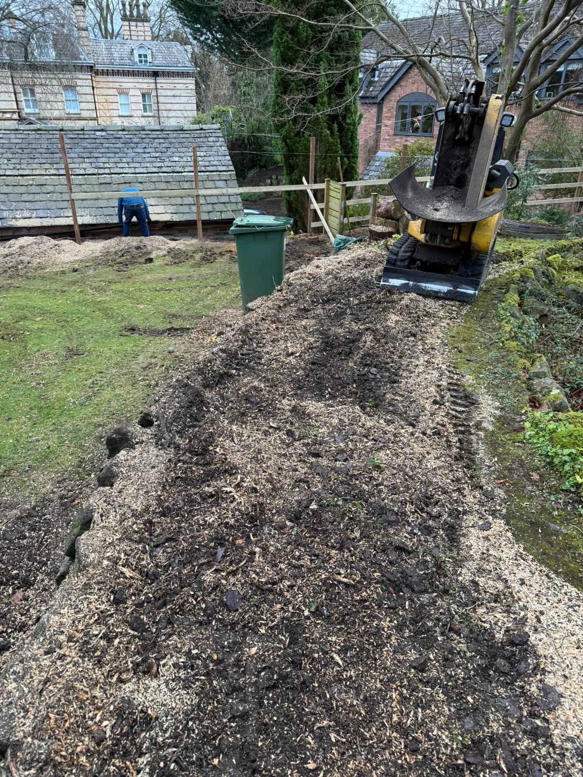 WhatsApp Image 2024-12-18 at 15.41.20 (2) Stump grinding and wood chipper services